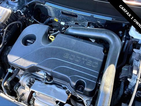 Used 2023 Chevrolet Equinox RS w/ LPO, Floor Liner Package image 30