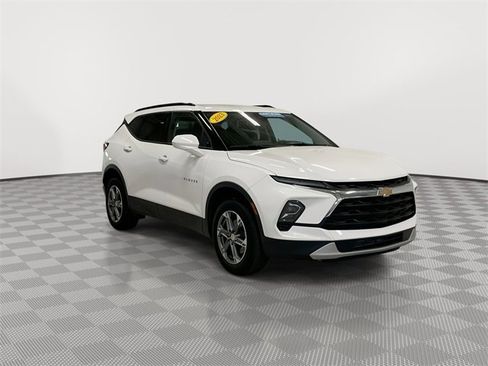 Certified 2023 Chevrolet Blazer LT w/ Convenience Package image 13
