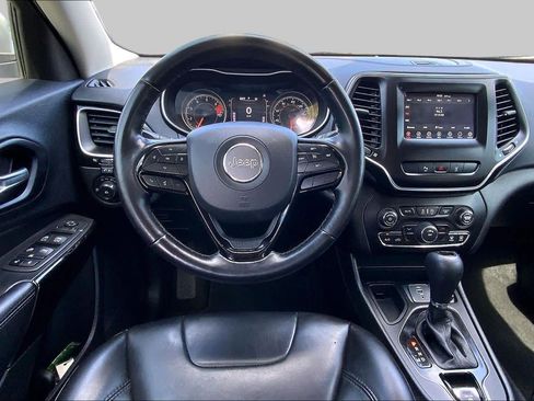 Used 2021 Jeep Cherokee Latitude Plus FWD image 6