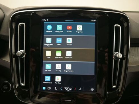 Used 2024 Volvo XC40 B5 Plus image 14