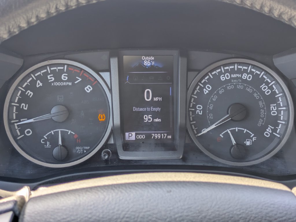 Used 2023 Toyota Tacoma TRD Off-Road w/ TRD Premium Off Road Package AWD/4WD image 20