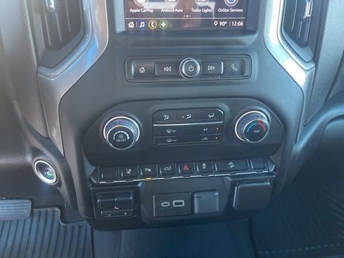 Used 2024 Chevrolet Silverado 2500 Custom w/ Custom Value Package image 16