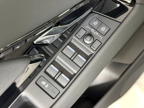 New 2026 Land Rover Range Rover Evoque S image 22