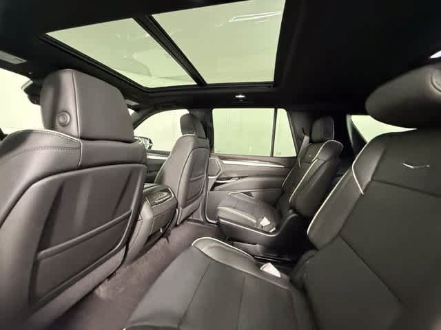 New 2026 Cadillac Escalade Luxury w/ Touring Package AWD/4WD image 27
