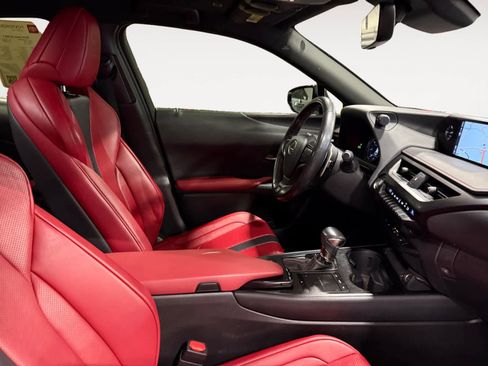 Used 2019 Lexus UX 200 F Sport image 16