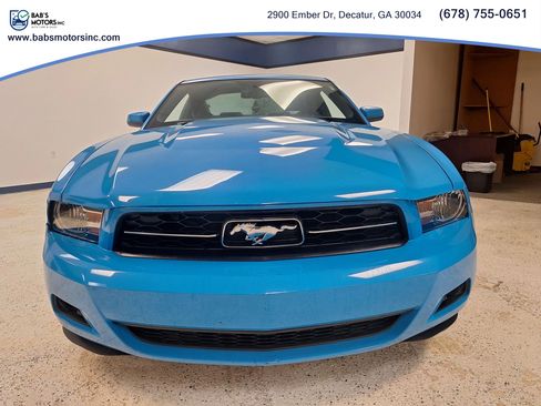 Used 2010 Ford Mustang Coupe RWD image 3