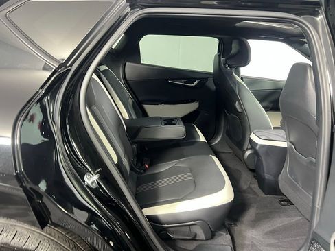 Used 2024 Kia EV6 GT-Line image 31
