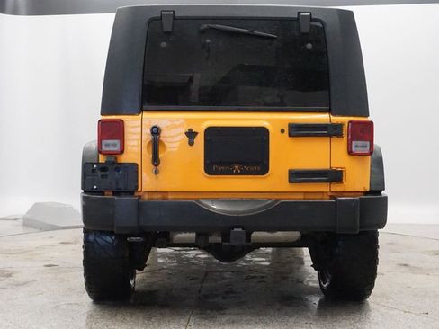 Used 2012 Jeep Wrangler Unlimited Sport image 4