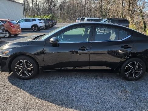 Used 2024 Nissan Sentra SV w/ All-Weather Package image 11