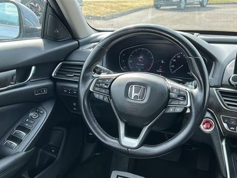 Used 2021 Jeep Wrangler Unlimited Sahara image 24