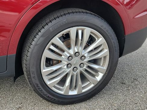 Used 2017 Cadillac XT5 Premium Luxury FWD image 8