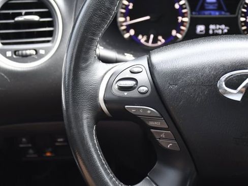 Used 2019 INFINITI QX60 Luxe w/ Essential Package FWD image 8