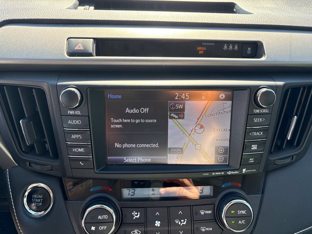 Used 2018 Toyota RAV4 XLE AWD/4WD image 16