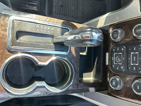 Used 2013 Ford F150 Platinum image 20