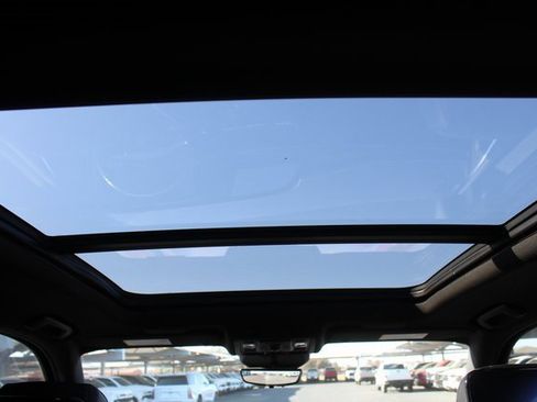 Used 2021 Cadillac Escalade Sport w/ Driver Assist Tech Package image 23