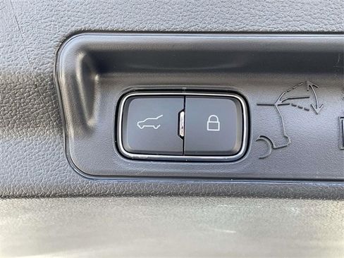 Certified 2025 Ford Explorer Active image 12