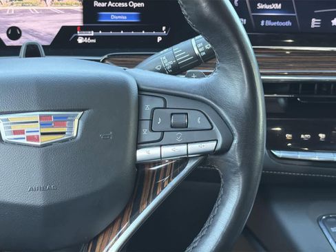 Used 2024 Cadillac Escalade Premium Luxury image 14