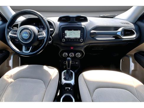 Used 2016 Jeep Renegade Latitude AWD/4WD image 19