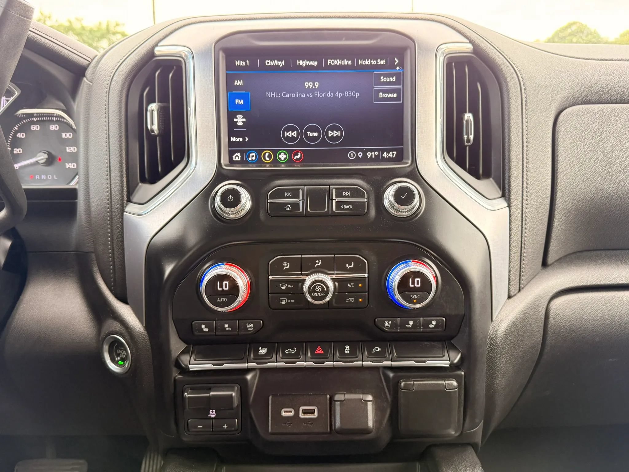 Used 2022 GMC Sierra 2500 SLT w/ SLT Convenience Package AWD/4WD image 25