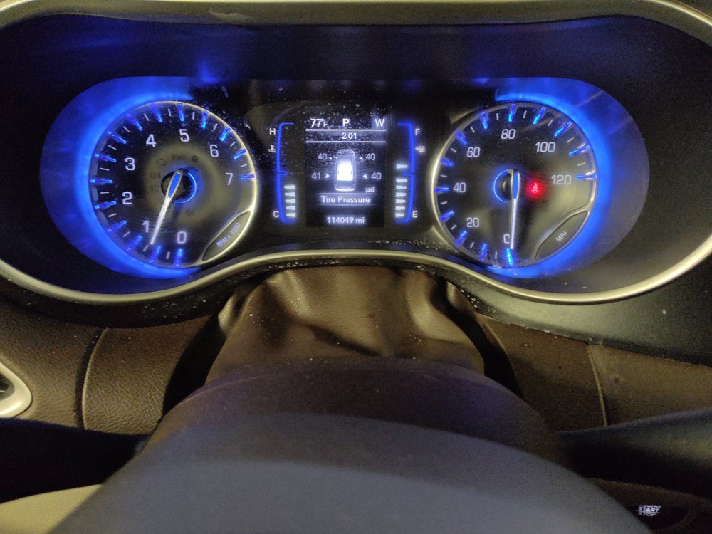 Used 2020 Chrysler Pacifica Touring-L FWD image 23
