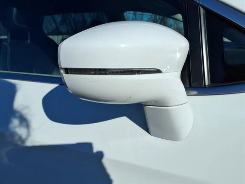 Used 2022 Chrysler Pacifica Touring-L image 10