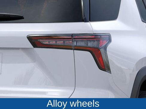 New 2026 Chevrolet Equinox LT w/ Safety and Technology Package image 11