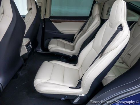 Used 2018 Tesla Model X P100D image 15