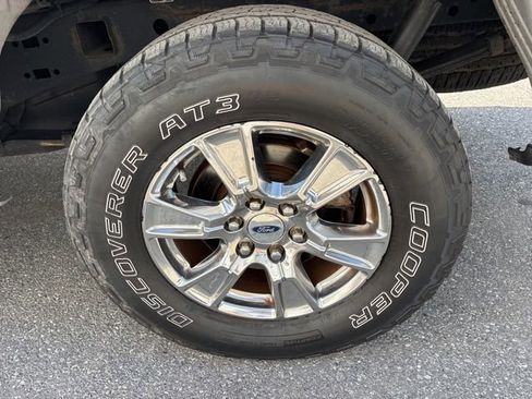 Used 2015 Ford F150 XLT w/ Equipment Group 301A Mid image 19