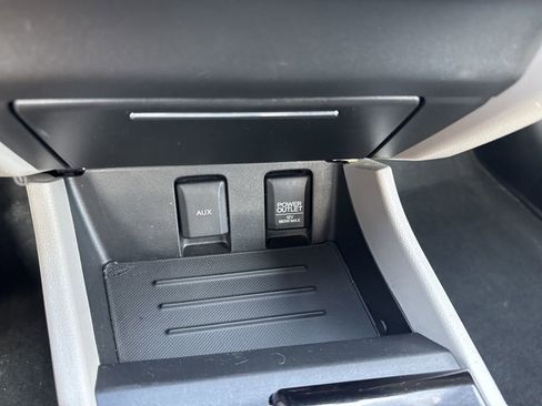 Used 2015 Honda Civic LX image 30