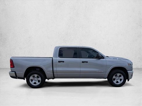 Used 2025 RAM 1500 Big Horn AWD/4WD image 4