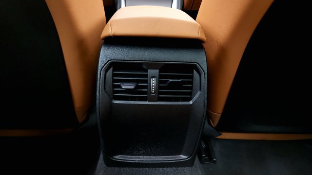 Used 2026 BMW M440i Coupe RWD image 54