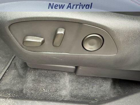 Certified 2024 Chevrolet Traverse RS image 9