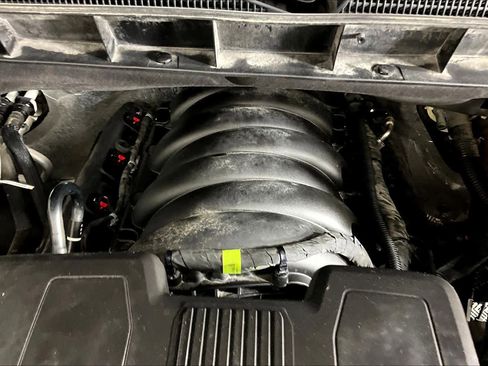 Used 2023 GMC Sierra 1500 SLT image 32