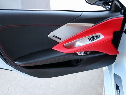 Used 2022 Chevrolet Corvette Stingray Preferred Cpe w/ Z51 Performance Package image 17