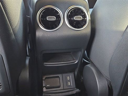 Certified 2025 Mercedes-Benz GLA 250 image 19