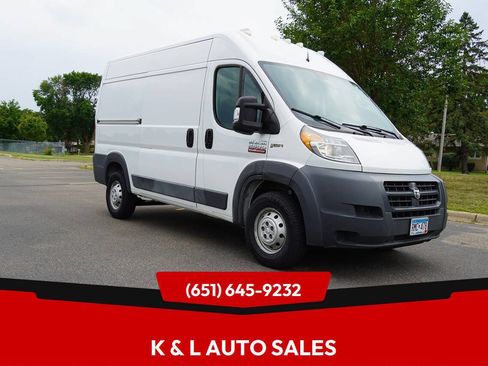 Used 2018 RAM ProMaster 2500 FWD image 1