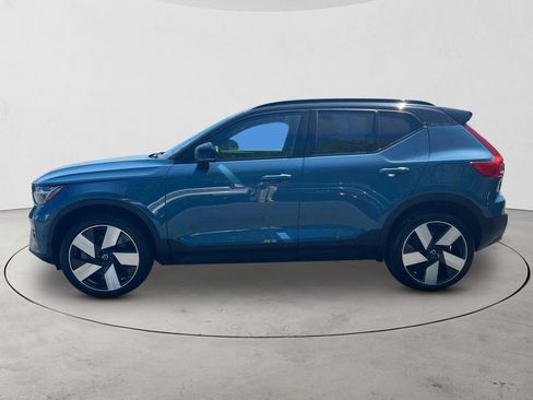Certified 2023 Volvo XC40 Recharge Ultimate AWD/4WD image 2