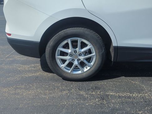Certified 2024 Chevrolet Equinox LS AWD/4WD image 12