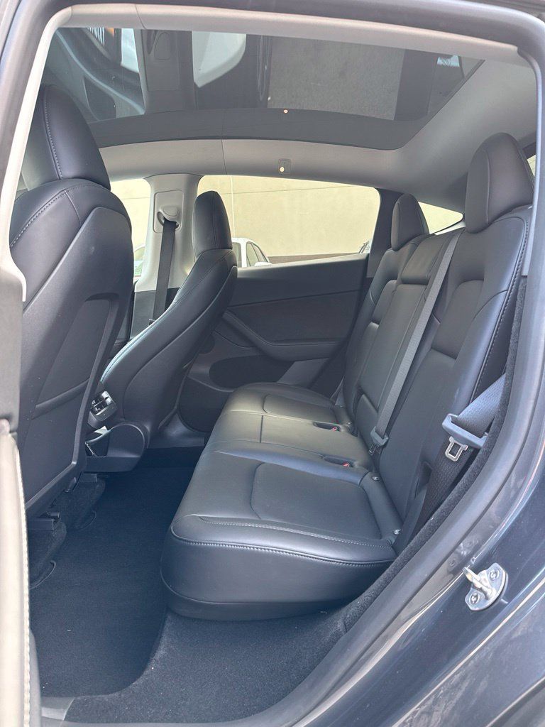 Used 2023 Tesla Model Y Long Range AWD/4WD image 13