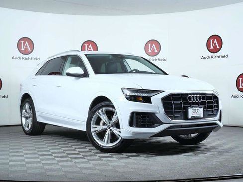 Used 2023 Audi Q8 Premium AWD/4WD image 1