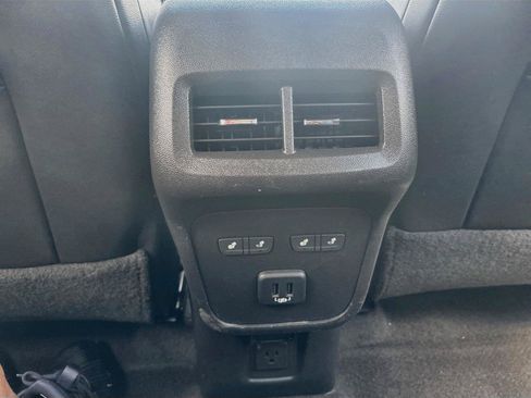 Used 2020 Chevrolet Equinox Premier AWD/4WD image 14