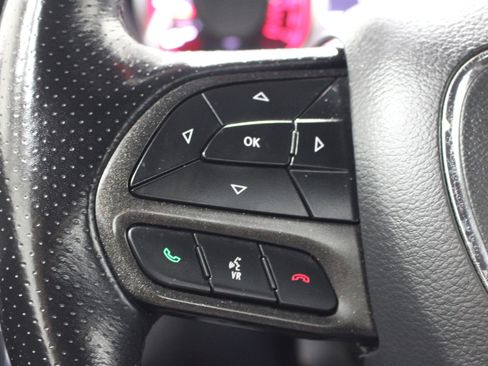 Used 2022 Dodge Challenger R/T Scat Pack RWD image 11