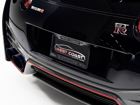 Used 2017 Nissan GT-R NISMO image 55