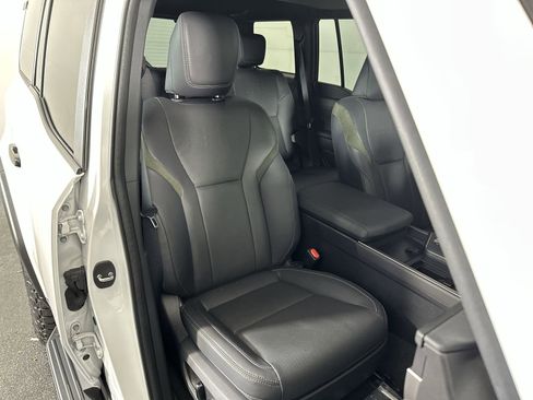 Used 2024 Lexus GX 550 AWD/4WD image 27