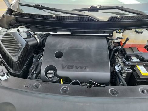 Used 2023 Buick Enclave Essence AWD/4WD image 16