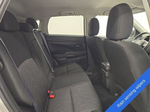 Used 2025 Mitsubishi Outlander Sport AWD image 12