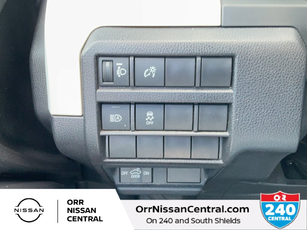 Used 2024 Toyota Tacoma TRD Off-Road AWD/4WD image 18