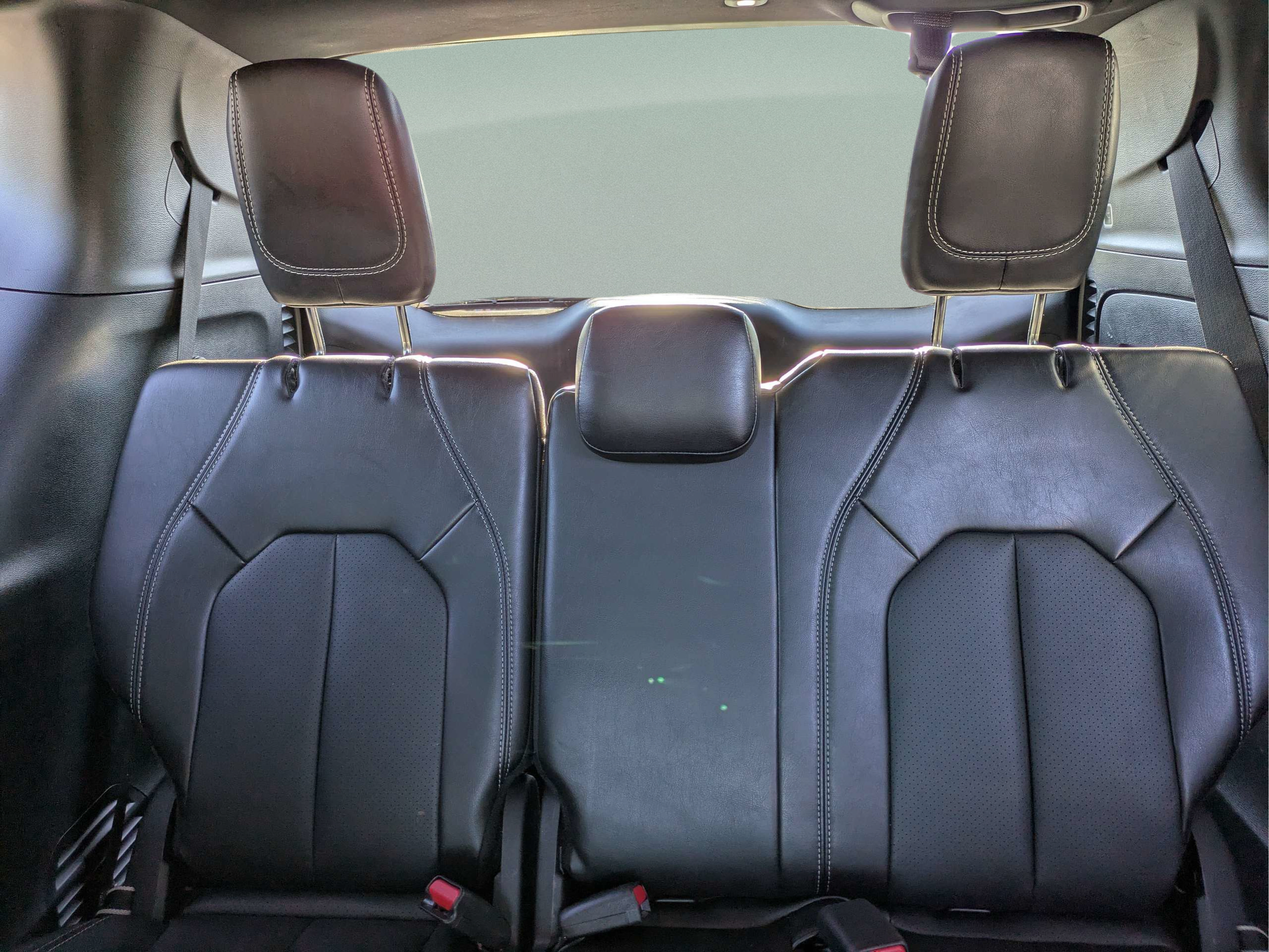 Used 2025 Chrysler Pacifica Select FWD image 10