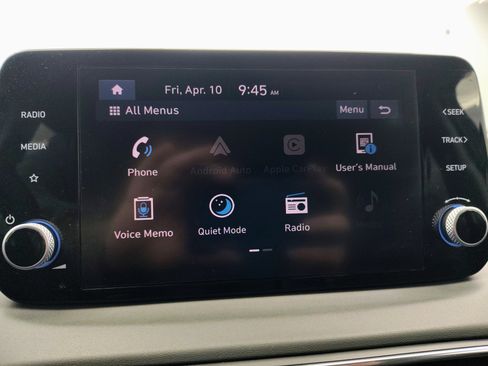 Used 2023 Hyundai Santa Fe SE image 3