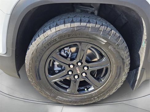 Used 2023 GMC Acadia AT4 w/ Technology Package image 9